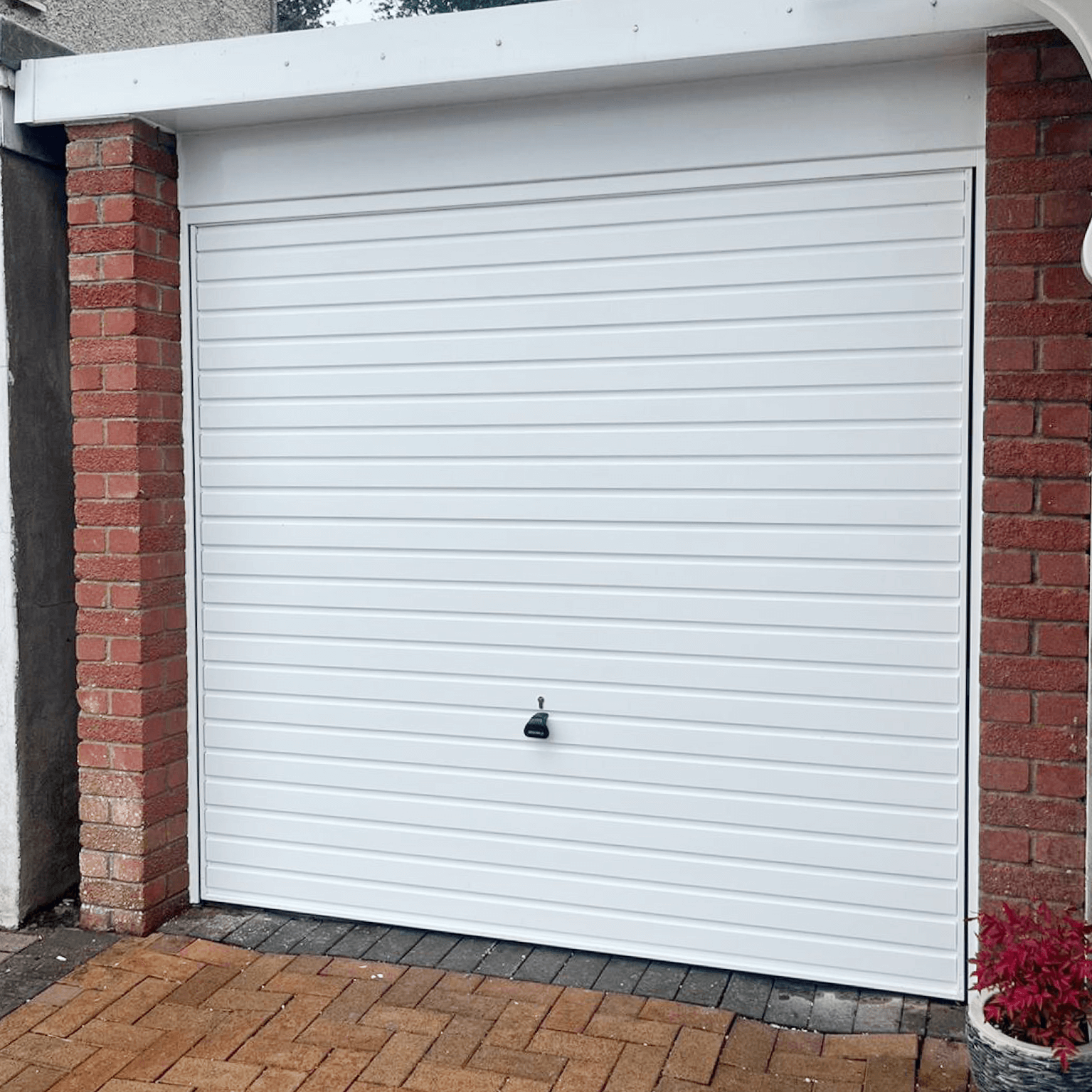 Up & Over Retractable